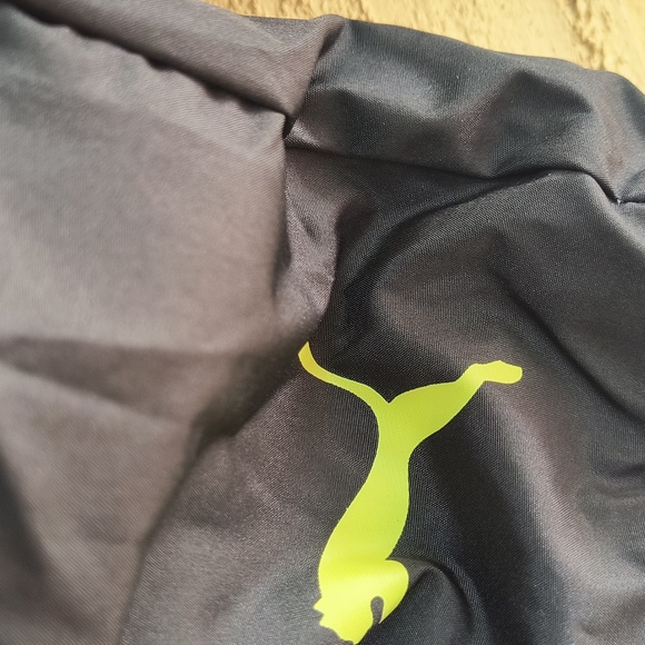 Puma Kids Windbreaker in Castle Rock colorway NWT - Picture 9 of 9